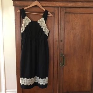 Jessica Simpson maternity black dress